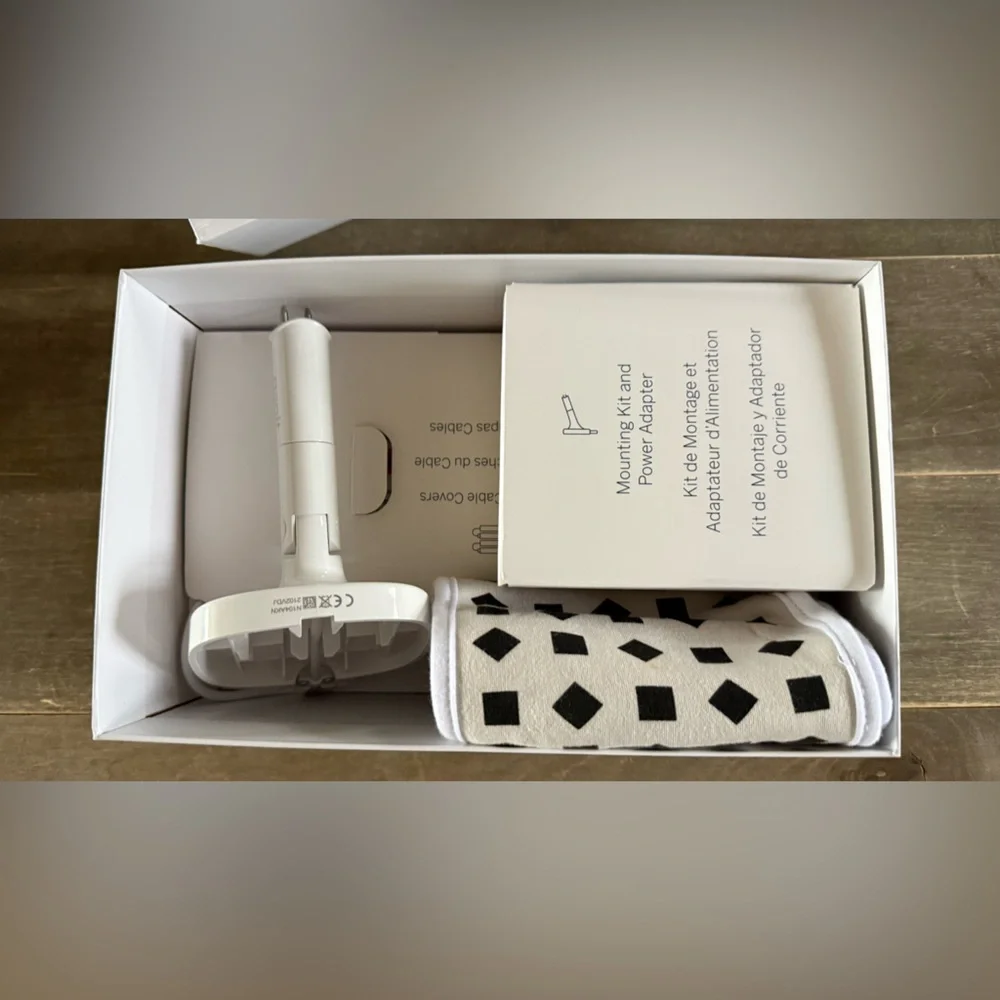 Nanit Baby Monitor Smart Bundle with NIB wall mount & Breathing Band, Hard Case - Picture 11 of 13